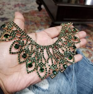 Emerald stone necklace